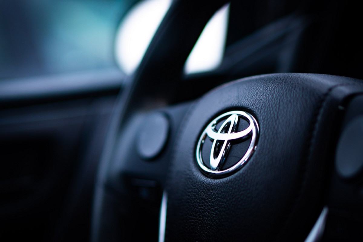 Toyota: Το τεχνολογικό άλμα που θα την εκτοξεύσει στην ηλεκτροκίνηση