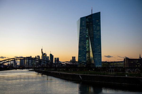 ΕΥ: Οι ευρωπαϊκές τράπεζες πρωτοστατούν στις επιδόσεις ESG – ζητούμενο, ακόμη, η διαφορετικότητα και συμπερίληψη
