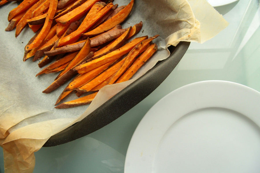 Πήρατε air fryer και καίτε συνέχεια το φαγητό; Τι πρέπει να διορθώσετε