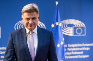 Ν. Φαραντούρης από Βρυξέλλες: Προανήγγειλε πρωτοβουλίες για το κλίμα