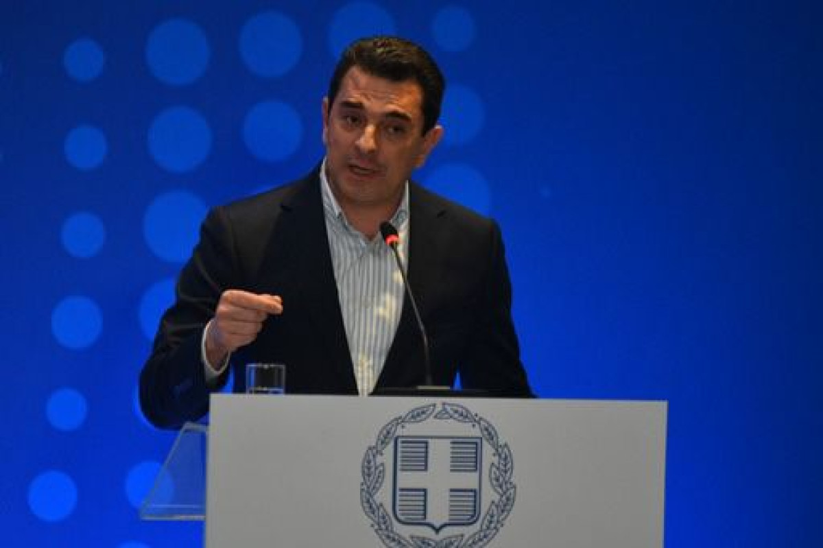 Σκρέκας: Μόνη λύση για τη μείωση του ενεργειακού κόστους οι ΑΠΕ