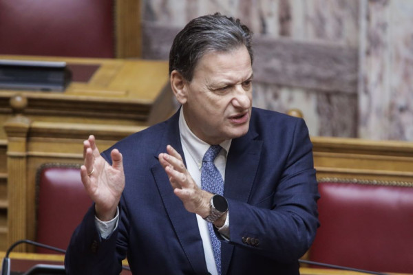 Σκυλακάκης: Στόχος είναι να φτάσουμε τα 14 GW από φωτοβολταϊκά
