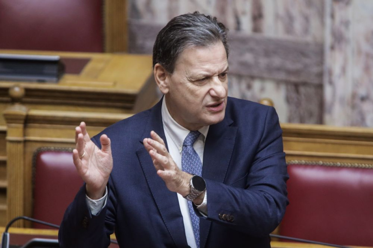 Σκυλακάκης: Στόχος είναι να φτάσουμε τα 14 GW από φωτοβολταϊκά