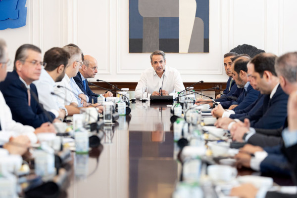 Διυπουργική σύσκεψη: Οι άμεσες ενέργειες για τη στήριξη των πληγέντων στις πυρόπληκες περιοχές της Δυτικής Αττικής