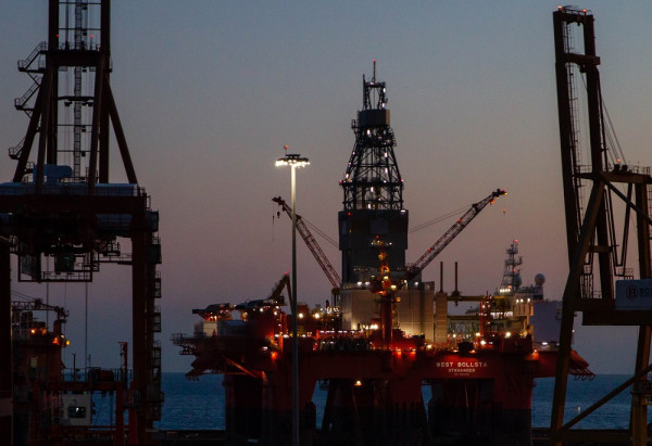 New York Times: Μεγαλύτερη προμηθεύτρια πετρελαίου της Κίνας τον περασμένο μήνα η Ρωσία
