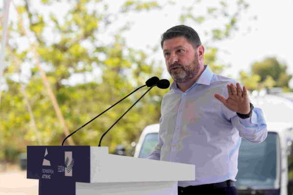 Νίκος Χαρδαλιάς: Παραδίδουμε στους Δήμους της Αττικής 65 υπερσύγχρονα ηλεκτρικά απορριμματοφόρα για ένα καθαρότερο Λεκανοπέδιο