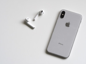 Κοινός φορτιστής: Η Apple αλλάζει τα iPhones σε USB-C