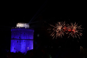 Επτακόσιους τόνους σκουπίδια «έβγαλαν» τα πάρτι της Πρωτοχρονιάς