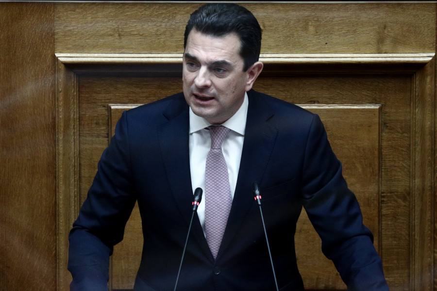 Σκρέκας προς ΣΥΡΙΖΑ: Μετατρέπουμε ενεργειακές και περιβαλλοντικές κρίσεις σε ευκαιρίες