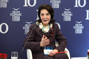 Μαρία Δαμανάκη: Ο Τραμπ μας έκανε δώρο που μας αφύπνισε