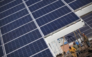 Κίνα: Νέα εντυπωσιακά ρεκόρ εγκατάστασης και παραγωγής ηλιακής ενέργειας