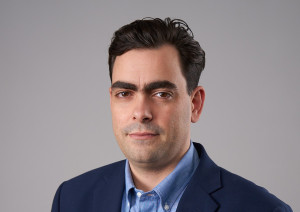 Χρήστος Μίχαλος: Η πολιτική άσκηση του κατώτερου μισθού – ποιος πληρώνει τελικά το κόστος και ποιος πραγματικά ωφελείται;