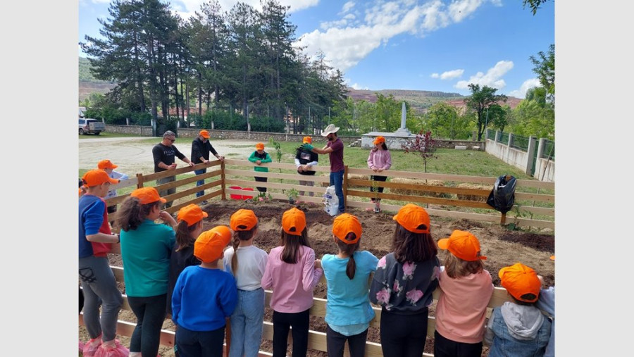 Carbon farming schools: Μαθητές γνώρισαν τη βιώσιμη γεωργία με την υποστήριξη της ΔΕΗ