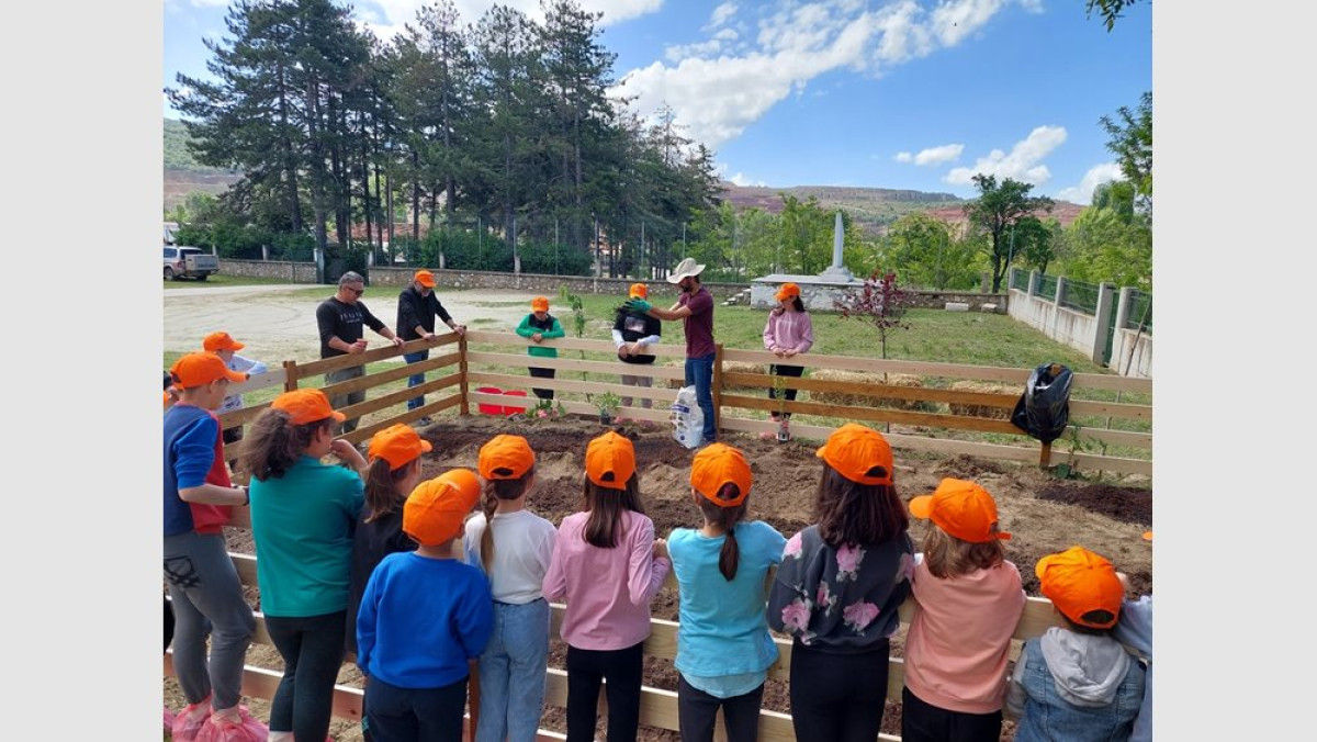 Carbon farming schools: Μαθητές γνώρισαν τη βιώσιμη γεωργία με την υποστήριξη της ΔΕΗ