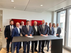 Η Sunlight Group προχώρησε στην εξαγορά του 51% της A. Müller GmbH