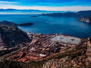 Στα 47 στρατηγικά έργα της ΕΕ για τις κρίσιμες πρώτες ύλες η επένδυση της Metlen σε βωξίτης και γάλλιο