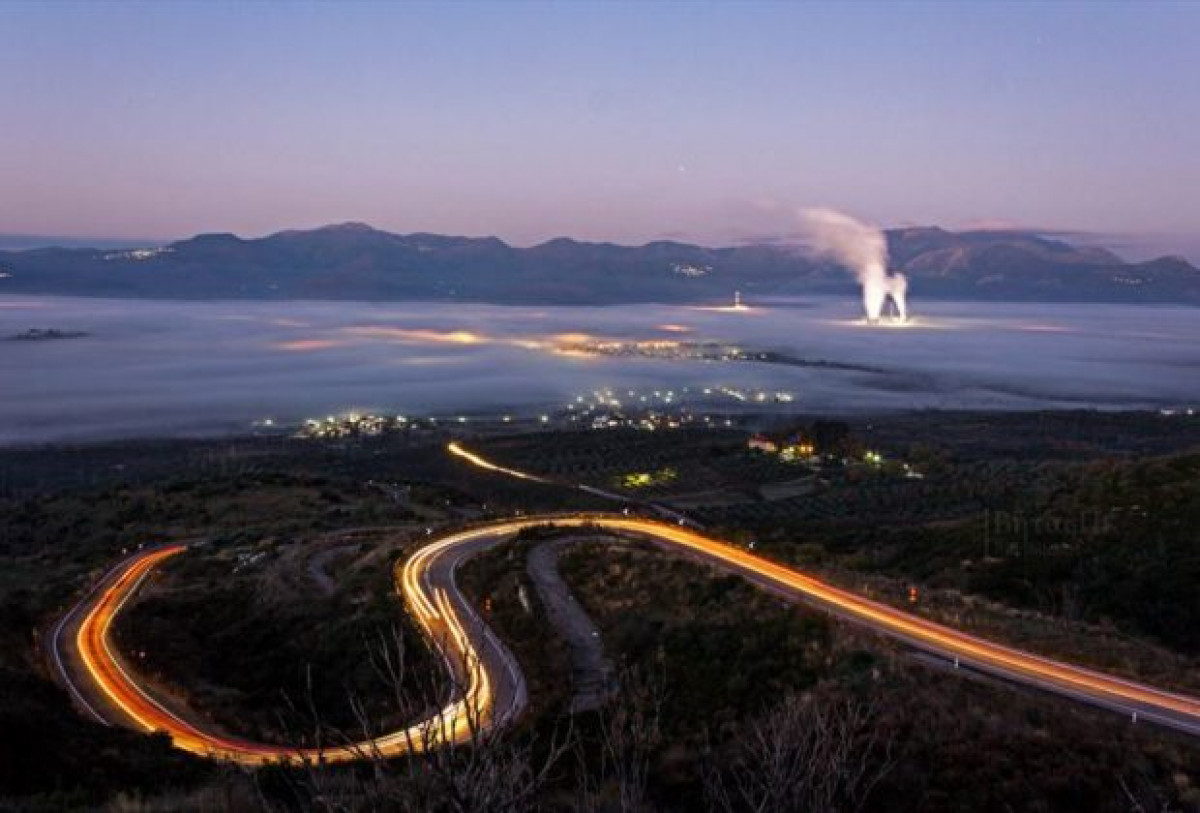 Ελληνικό «άρωμα» στον πόλεμο που μαίνεται για τα ρυπογόνα ορυκτά καύσιμα