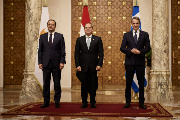 Στο Ελ Αλαμέιν ο Κυρ. Μητσοτάκης για την τριμερή Ελλάδας- Κύπρου- Αιγύπτου