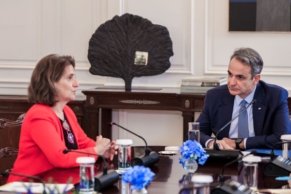 Συνάντηση Μητσοτάκη-Ribera: Οι πολιτικές της ΕΕ για την πράσινη μετάβαση και οι προτάσεις αντιμετώπισης των συνεπειών της ενεργειακής κρίσης