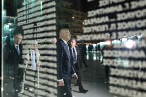 Γιάννης Τριήρης: Η λήθη, οι αντιπερισπασμοί, η αποδόμηση και το «δαχτυλίδι»