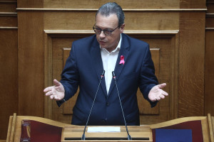 Σ. Φάμελλος: Τελικά λεφτόδεντρα υπάρχουν στα διυλιστήρια, αλλά και πάλι τους κάνει «εκπτώσεις» στην έκτακτη φορολόγηση ο κ. Μητσοτάκης