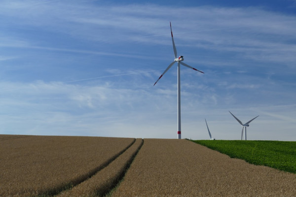 IRENA: 5 τρισεκατομμύρια δολάρια ετησίως απαιτούνται για την επίτευξη των κλιματικών στόχων