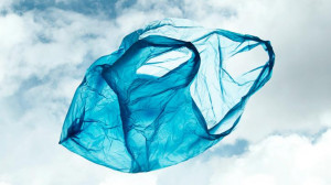 ΣΥΡΙΖΑ-ΠΣ: Σοβαρές ελλείψεις και καθυστερήσεις στο πρόγραμμα μείωσης της πλαστικής σακούλας