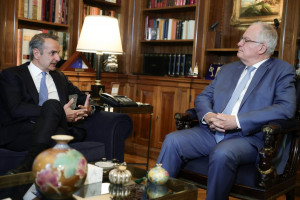 Συνάντηση Τασούλα-Μητσοτάκη: Η οριζόντια αύξηση στο επίδομα του πετρελαίου θέρμανσης πρώτη προτεραιότητα για την κυβέρνηση
