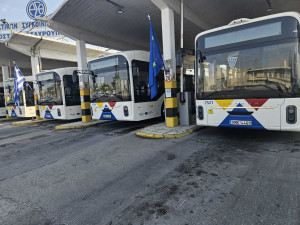 ΟΑΣΘ: Στους δρόμους τα 50 ηλεκτρικά, αρθρωτά λεωφορεία - Πιάνουν τιμόνι οι νέοι οδηγοί