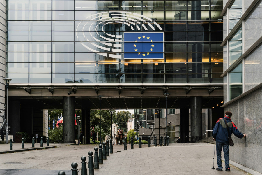 Ακριβότερο πετρέλαιο και ρεύμα βλέπει η ΕΚΤ, προειδοποιεί για τον πληθωρισμό