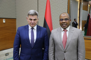 Στη Λιβύη ο Νικόλας Φαραντούρης – Οι συναντήσεις με τον Πρωθυπουργό και τον Υπουργό Πετρελαίου