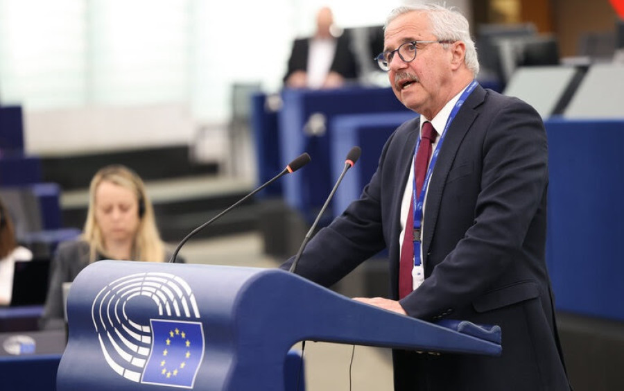 Γ. Μανιάτης: Διπλή κόκκινη κάρτα από την Κομισιόν για την απραξία στις καταστροφές των δασών ελάτης