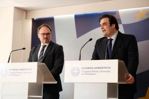 Κ. Πιερρακάκης: Θέλουμε μία αγορά ενέργειας με χαμηλότερες τιμές για τους καταναλωτές