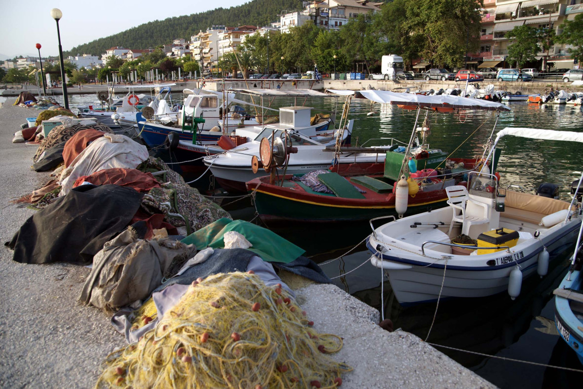 Μια ομάδα παράκτιων ψαράδων σε Άνδρο και Κύθνο καινοτομεί και οδεύει προς τη βιώσιμη αλιεία