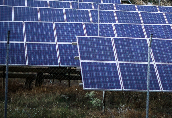 ΠΟΣΠΗΕΦ: Σε αδιέξοδο επενδυτές μικρών φωτοβολταϊκών- Σε αναμονή για σύνδεση πάνω από ένα χρόνο 