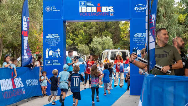 ΕΕΑΑ: Η τριαθλητική διοργάνωση IRONMAN® 70.3® Vouliagmeni, γίνεται αφετηρία στον αγώνα της Ανακύκλωσης