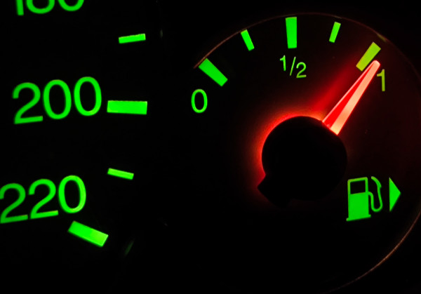 Τέσσερις τρόποι εξοικονόμησης για να αντισταθμίσετε τις αυξήσεις στα καύσιμα