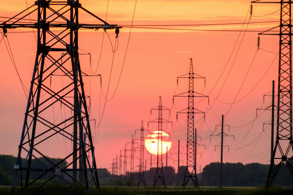 Σχεδόν 60% της ζήτησης ηλεκτρισμού καλύφθηκε από ΑΠΕ τον Απρίλιο