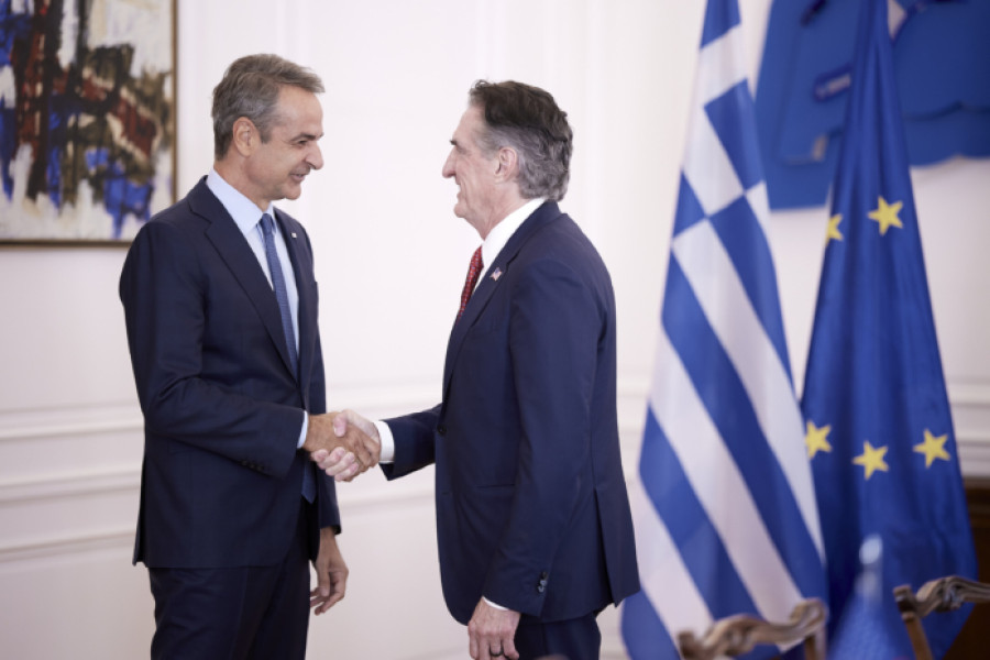 Συνάντηση του Πρωθυπουργού Κυριάκου Μητσοτάκη με τον Υπουργό Εσωτερικών των ΗΠΑ Doug Burgum
