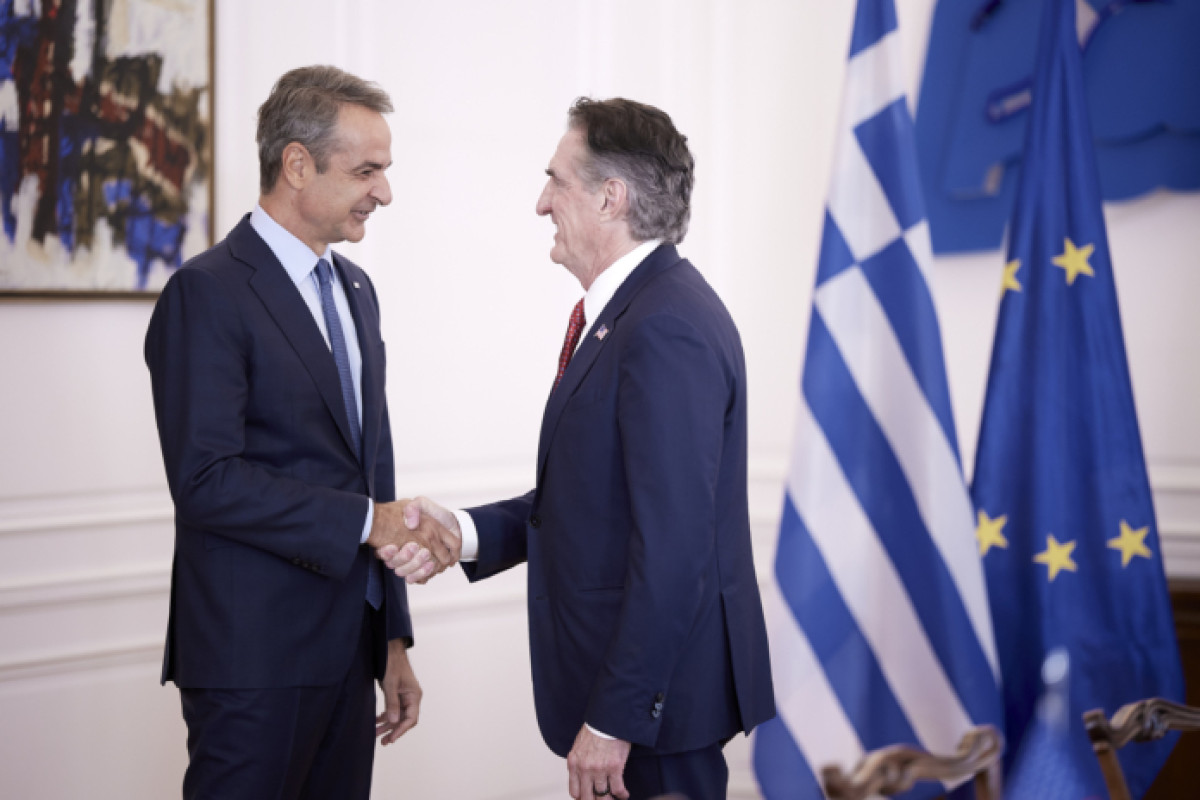 Συνάντηση του Πρωθυπουργού Κυριάκου Μητσοτάκη με τον Υπουργό Εσωτερικών των ΗΠΑ Doug Burgum