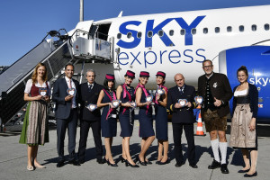 SKY express: Ξεκίνησαν οι απευθείας πτήσεις Αθήνα – Μόναχο