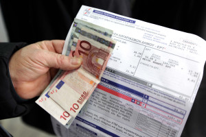 Απεμπλοκή από το ανταποδοτικό τέλος της ΕΡΤ ζητούν οι προμηθευτές ενέργειας- Σφοδρά πυρά και για τα πρόστιμα