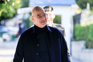 Ο Νίκος Δένδιας θέτει θέμα επιτελικού κράτους!