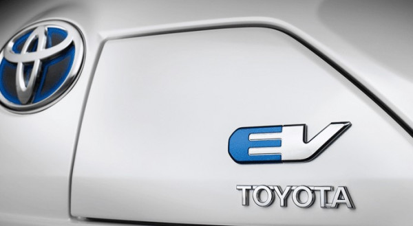 Toyota: Οι παγκόσμιες πωλήσεις ηλεκτροκίνητων οχημάτων της μπορούν να φτάσουν τα 5,5 εκατομμύρια μέχρι το 2025
