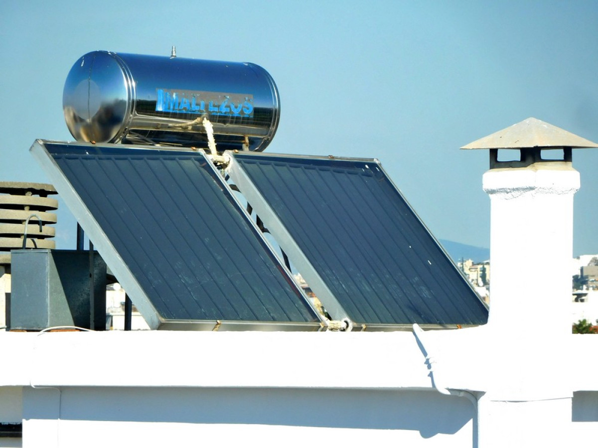 Ηλιακοί θερμοσίφωνες: Επιδότηση όπως το «Ανακυκλώνω Αλλάζω Συσκευή»