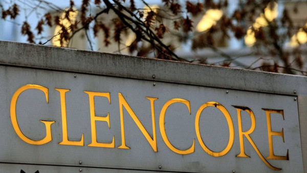 Eπιστροφή στα κέρδη για την Glencore μετά τις ζημίες
