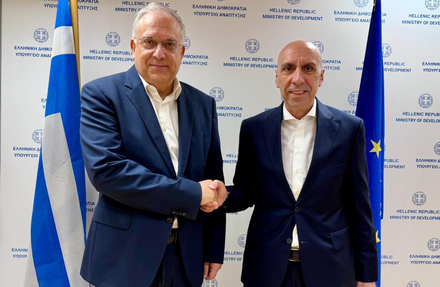 Συνάντηση Θεοδωρικάκου – Μπρατάκου: Στο επίκεντρο η ενίσχυση της μικρομεσαίας επιχειρηματικότητας και της μεσαίας τάξης ενόψει ΔΕΘ