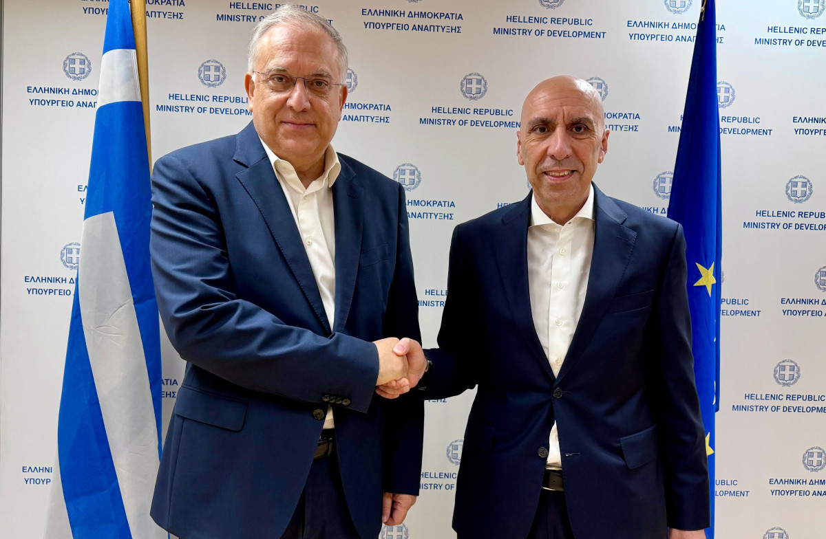 Συνάντηση Θεοδωρικάκου – Μπρατάκου: Στο επίκεντρο η ενίσχυση της μικρομεσαίας επιχειρηματικότητας και της μεσαίας τάξης ενόψει ΔΕΘ