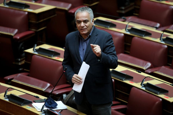 Π. Σκουρλέτης: Εξοικονόμηση ενέργειας στα καταστήματα μπορεί να γίνει αν δεν λειτουργούν τις Κυριακές