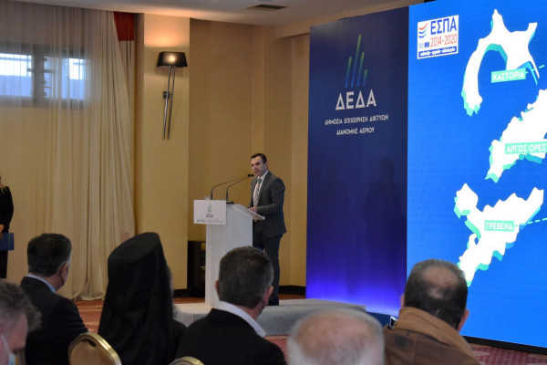 100% επιδότηση για τη σύνδεση των οικιών και των επιχειρήσεων με το φυσικό αέριο ζήτησε ο Δήμαρχος Καστοριάς, Γιάννης Κορεντσίδης